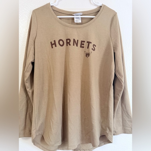 NBA Tan Shirt with Logo - Picture 3 of 6